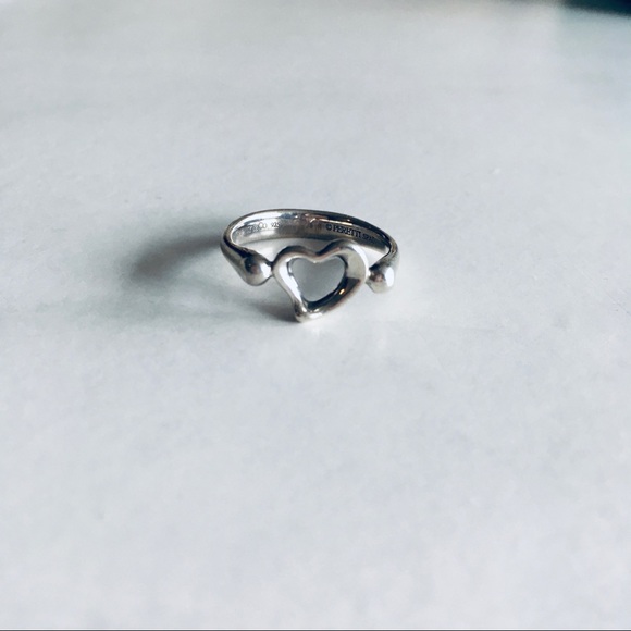 SOLD✔️3/4: Tiffany&Co Elsa Peretti Open Heart Ring - Picture 5 of 14